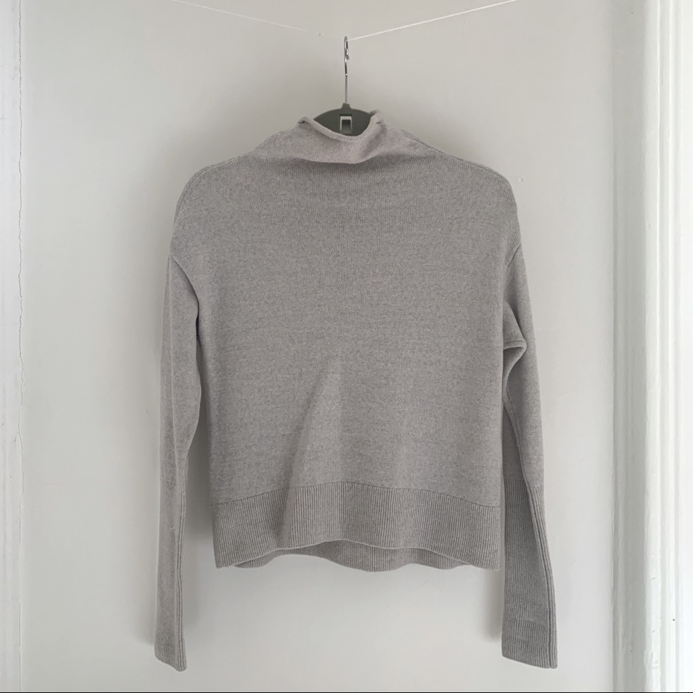 Aritzia Wilfred Wool Funnel Neck Sweater in Dove/Grey, XS